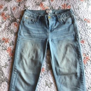 Mid-rise light blue skinny jeans